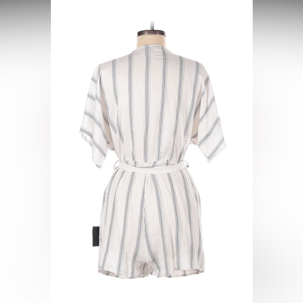 Lulus striped wrap around romper - Picture 5 of 6